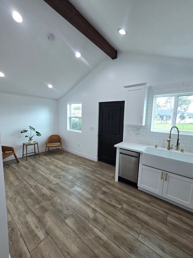 9419 True Ave in Downey, CA - Building Photo - Building Photo