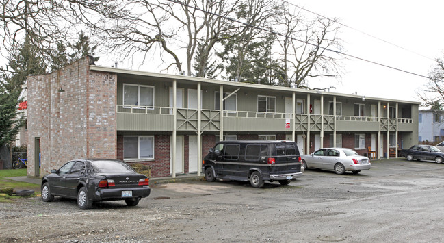 Berkley Apartments in Lakewood, WA - Foto de edificio - Building Photo