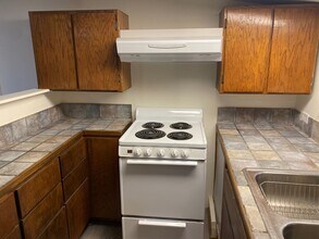 5236 Buckhorn Rd in Roseburg, OR - Building Photo - Building Photo