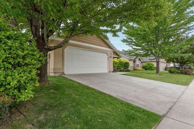 4447 N Heritage View Ave in Meridian, ID - Building Photo - Building Photo