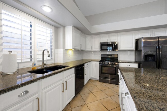 3308 W Adobe Dam Rd in Phoenix, AZ - Building Photo - Building Photo
