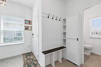 2693 Seasons Rd in Green Cove Springs, FL - Building Photo - Building Photo