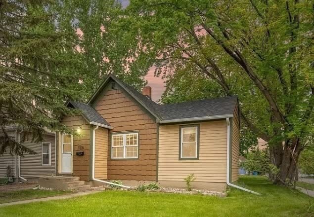 1336 E 6th St in Sioux Falls, SD - Foto de edificio