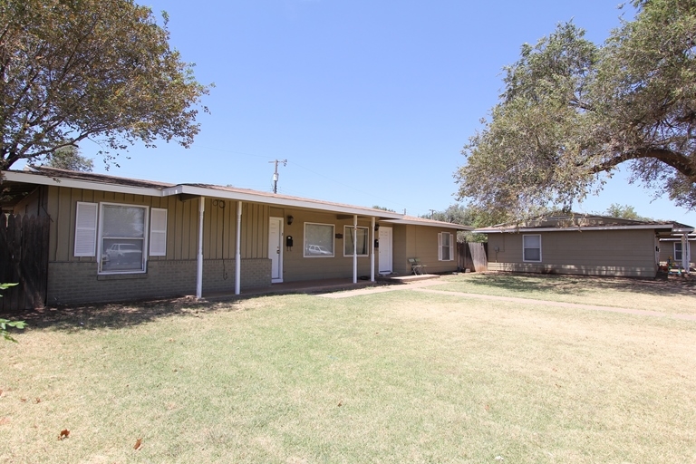 4802 Boston Ave in Lubbock, TX - Building Photo