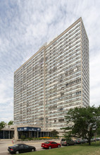 The Newport in Chicago, IL - Building Photo - Building Photo