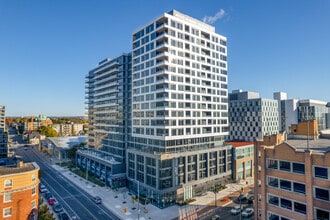 80 Bond Street East in Oshawa, ON - Building Photo - Building Photo