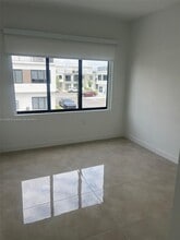 14561 SW 261st Ter, Unit 1 in Homestead, FL - Foto de edificio - Building Photo