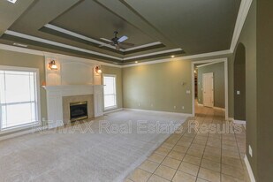 5602 S Bent Tree Dr in Rogers, AR - Building Photo