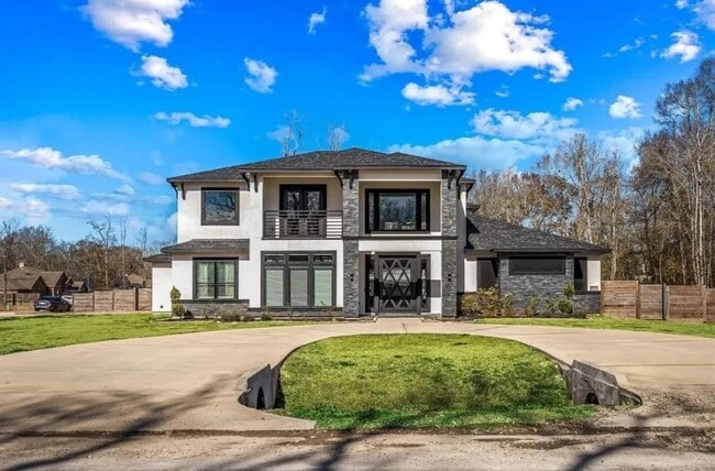 property at 13 Rd 660