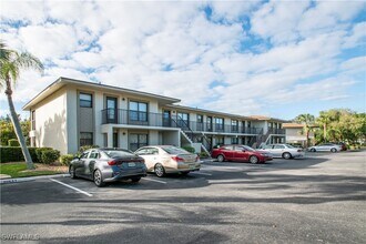 16809 Davis Rd in Ft. Myers, FL - Building Photo - Building Photo