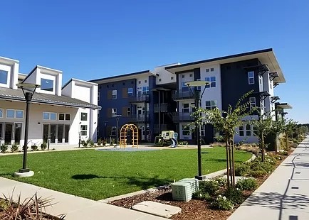 Bartlett-Commons in Davis, CA - Foto de edificio - Building Photo