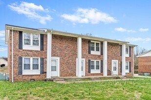 225 Taft Dr in Clarksville, TN - Building Photo