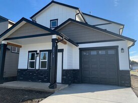 2218 Chaffee St in Post Falls, ID - Building Photo