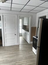 19 Silver St, Unit 19 Silver St in Fairfield, ME - Building Photo - Building Photo