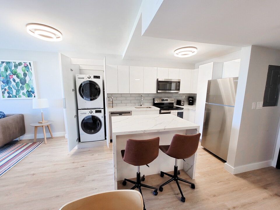 Aliro in North Miami, FL - Building Photo