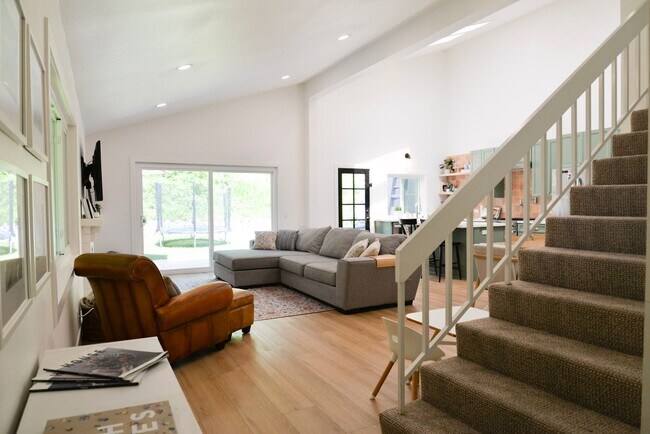294 Calle Cuervo in San Clemente, CA - Building Photo - Building Photo