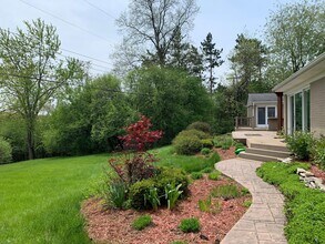 3275 Chickering Ln in Bloomfield Township, MI - Building Photo - Building Photo