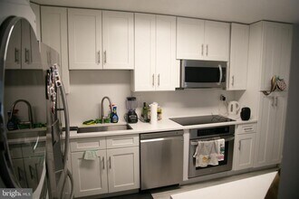 8350 Greensboro Dr in McLean, VA - Building Photo - Building Photo