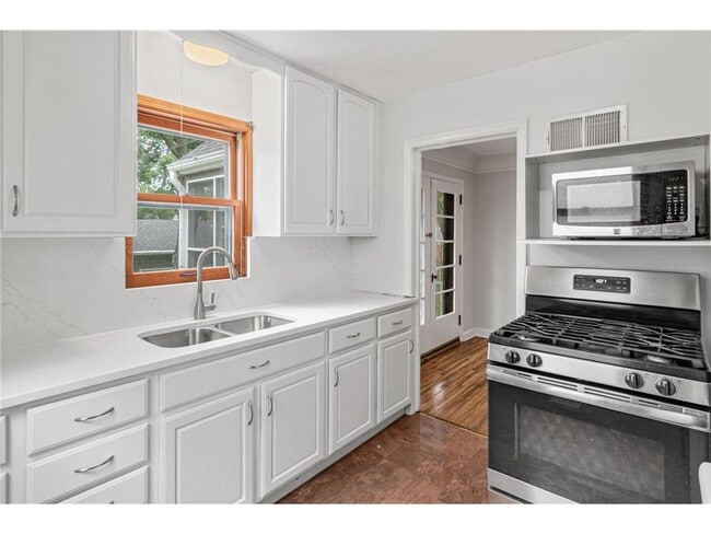 5712 25th Ave S in Minneapolis, MN - Building Photo - Building Photo