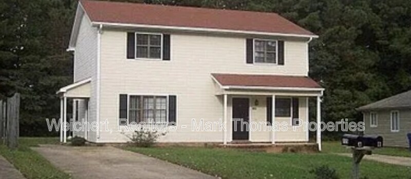 215 Bridgefield Pl in Durham, NC - Building Photo