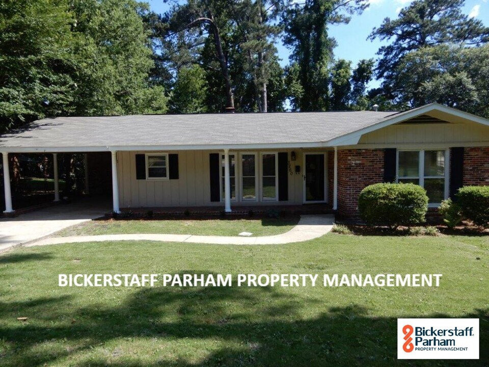 3260 Junaluska Dr in Columbus, GA - Building Photo
