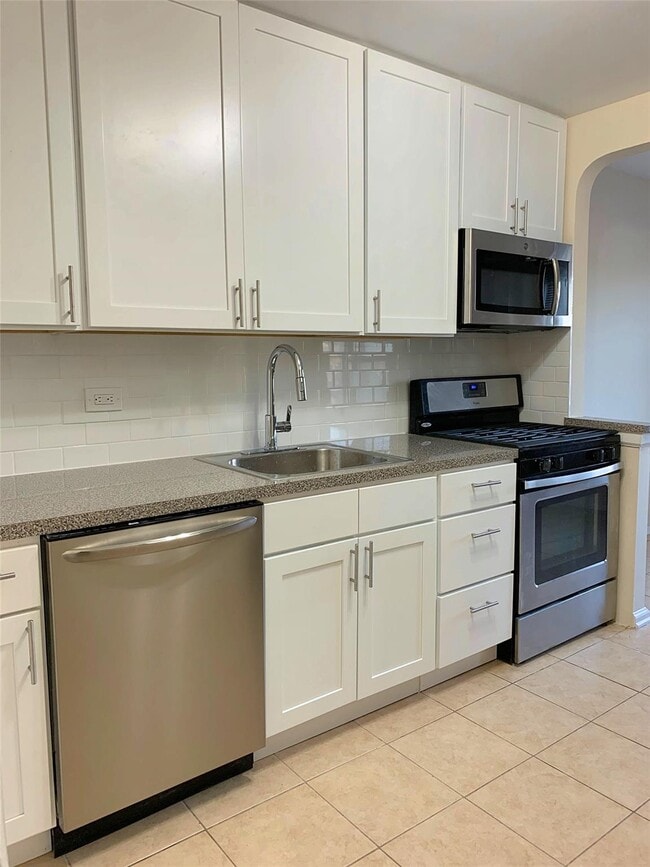 property at 21-06 Steinway St
