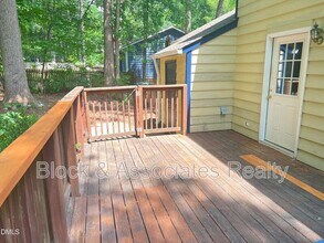 310 Trappers Run Dr in Cary, NC - Building Photo - Building Photo