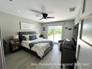18100 Pioneer Rd in Ft. Myers, FL - Building Photo - Building Photo