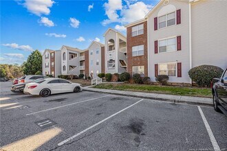 264 Waterdown Dr in Fayetteville, NC - Building Photo - Building Photo
