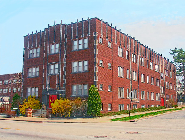 Smartland Lee-Yorkshire Apartments in Cleveland Heights, OH - Building Photo - Building Photo