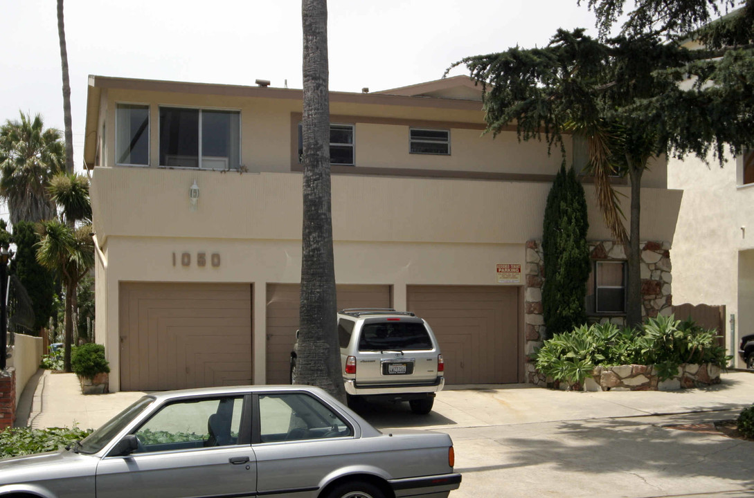 1050 12th St in Santa Monica, CA - Building Photo