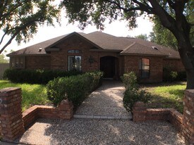 3809 N 1st Ln W in McAllen, TX - Building Photo