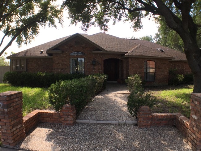 property at 3809 N 1st Ln W