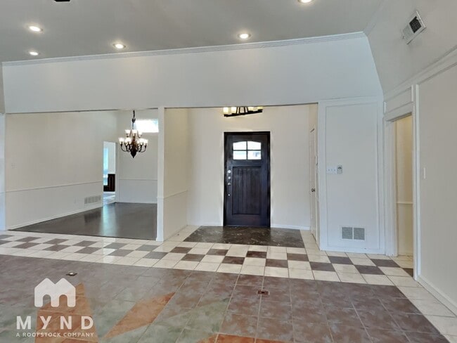 7320 Campbell Rd in Dallas, TX - Building Photo - Building Photo