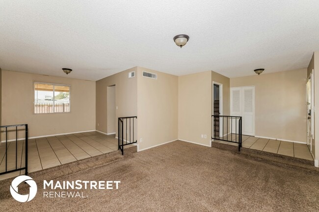 5732 N 41st Ave in Phoenix, AZ - Foto de edificio - Building Photo