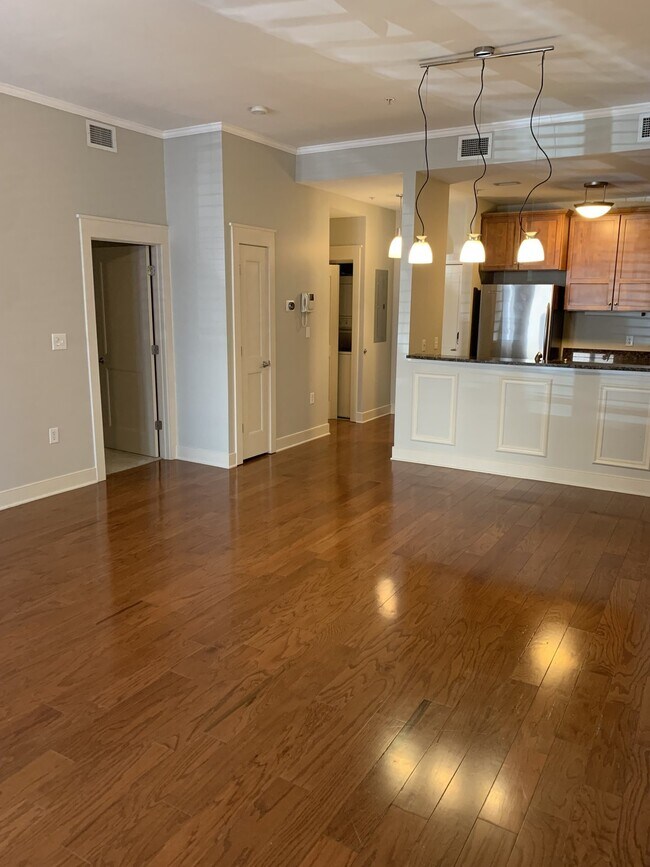 155 Riverplace-Unit -106 in Greenville, SC - Building Photo - Building Photo