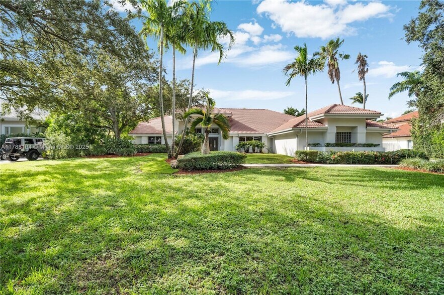 9818 SW 111th Terrace in Miami, FL - Building Photo