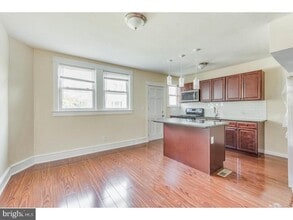 108 Curtis Ave in Collingswood, NJ - Building Photo - Building Photo