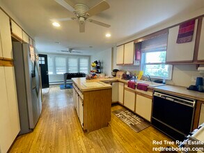 83 Lexington St in Auburndale, MA - Foto de edificio - Building Photo