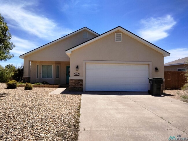 property at 2021 Hali Ln