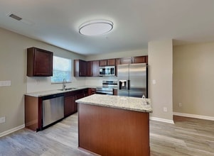 2401 Everton Cir SE in Concord, NC - Building Photo - Building Photo