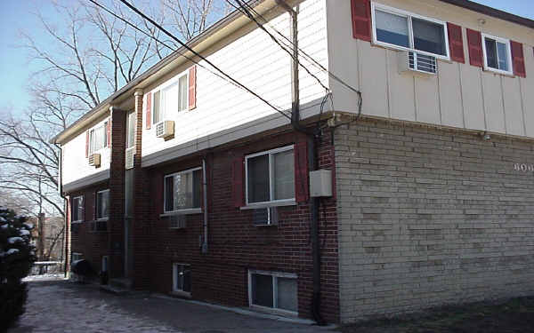 6066 Stover Ave in Cincinnati, OH - Foto de edificio - Building Photo