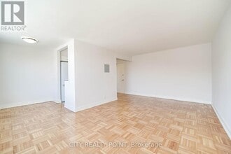 1545 Bathurst St in Toronto, ON - Building Photo - Building Photo