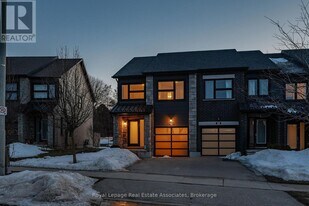 70 Hawkins Dr in Guelph, ON - Building Photo