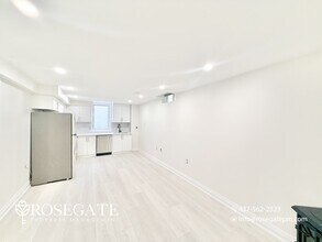 147 Langlaw Dr in Cambridge, ON - Building Photo - Building Photo