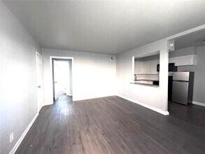 1417 Bennett Ave in Dallas, TX - Building Photo - Building Photo