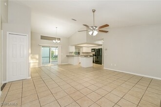 1202 NE 14th Pl in Cape Coral, FL - Building Photo - Building Photo