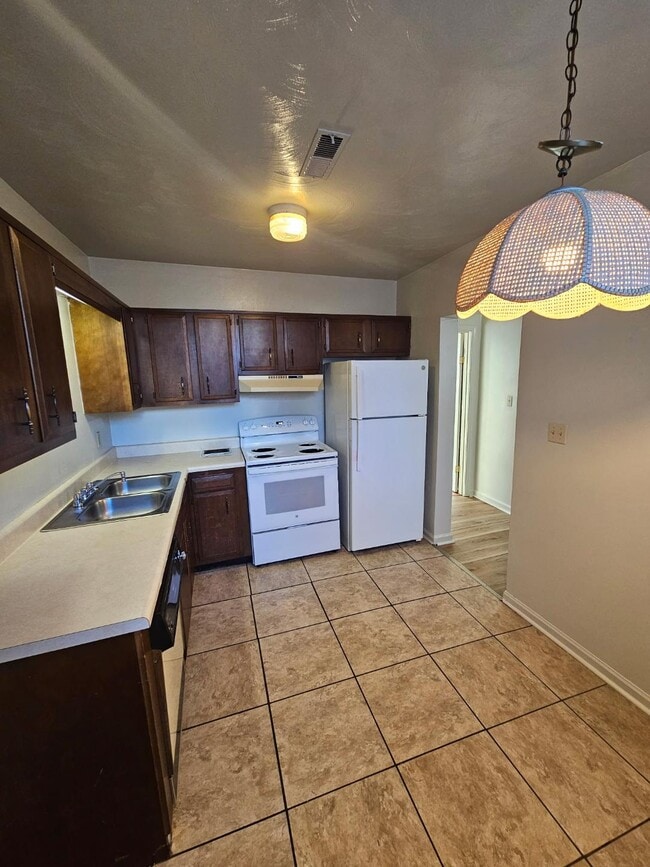 1222-1224 Maple Ave SW