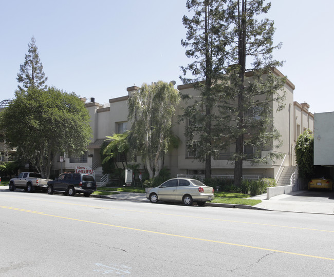 Moorpark Townhomes in Studio City, CA - Building Photo - Building Photo