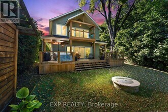 21 Pinery Ln in Georgina, ON - Building Photo - Building Photo